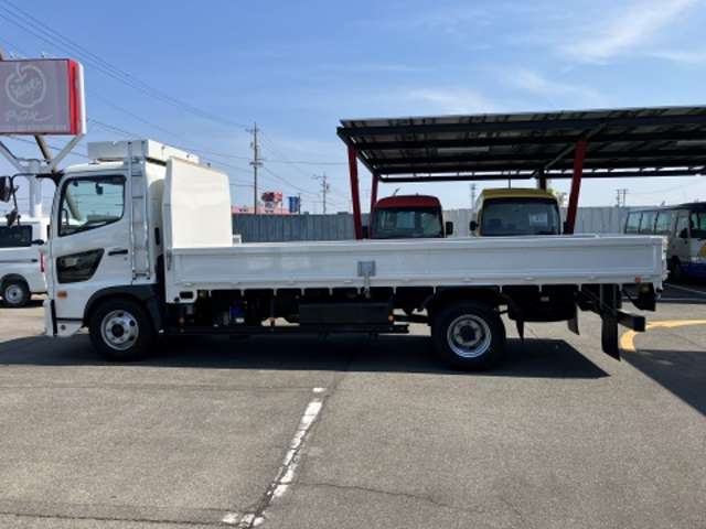 日野自動車 レンジャー 平ボディ R5年 (東海) 99