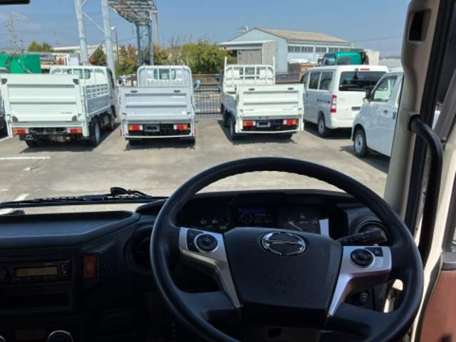 日野自動車 レンジャー 平ボディ R5年 (東海) 99
