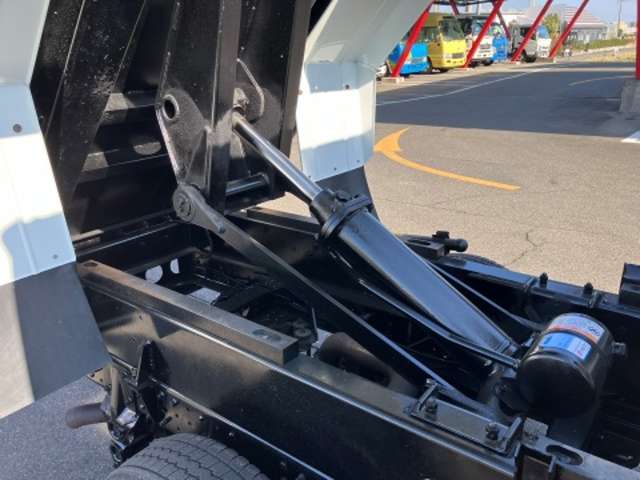 三菱フソウ キャンター ３．０ＤＴ H28年 (東海) 99
