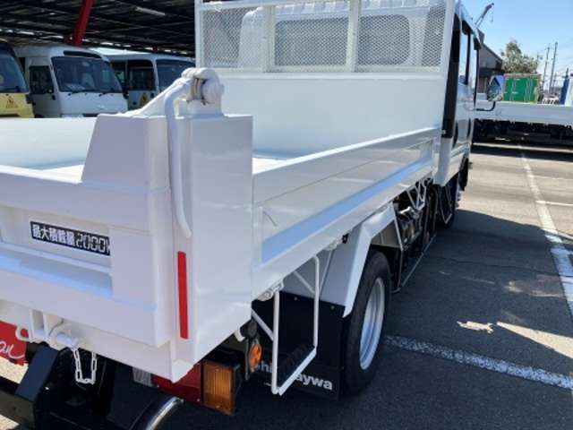 いすゞ エルフ ３．０ＤＴ H28年 (東海) 99