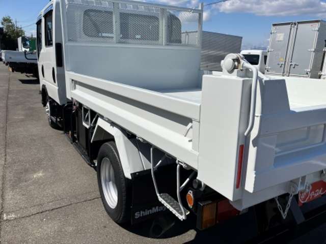 いすゞ エルフ ３．０ＤＴ H28年 (東海) 99