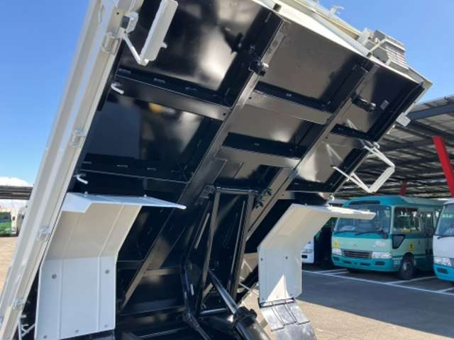 いすゞ エルフ ３．０ＤＴ H28年 (東海) 99