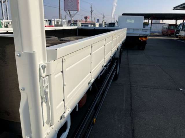 三菱フソウ ファイター 平ボディ R1年 (東海) 99