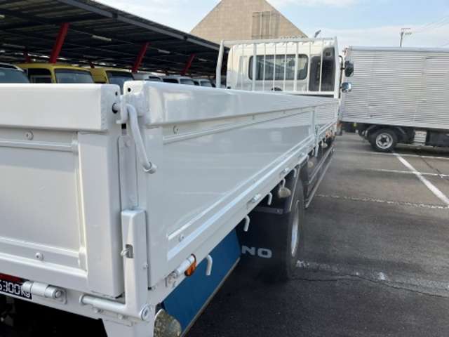 日野自動車 レンジャー 平ボディ H26年 (東海) 99