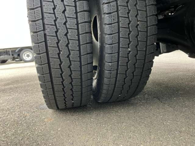 日野自動車 デュトロ ４．０ ワイド ロング 全低床 ディーゼルターボ R2年 (東海) 99