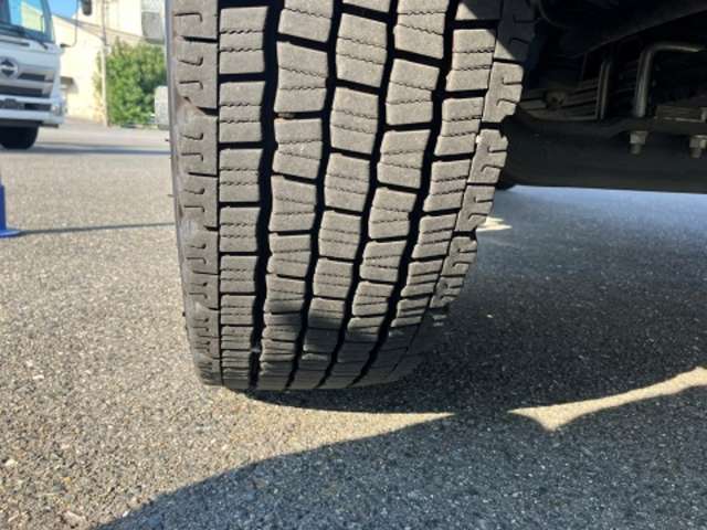 いすゞ エルフ ３．０ＤＴ R6年 (東海) 99