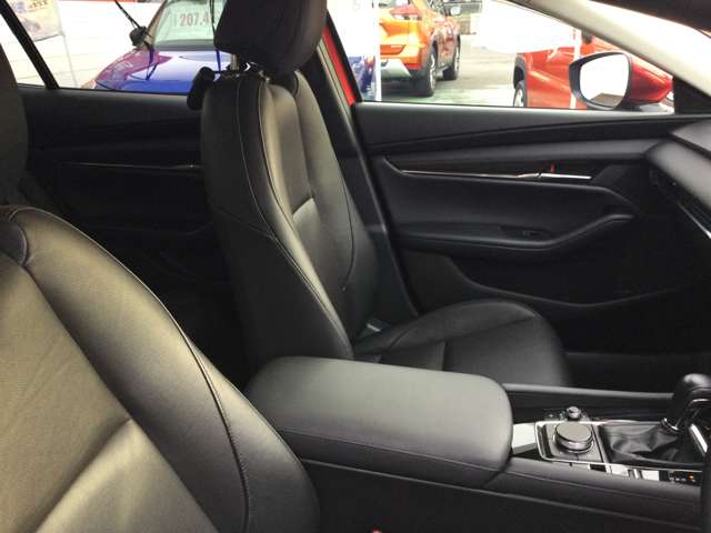 マツダ ＭＡＺＤＡ３　セダン ２．０ Ｘ Ｌパッケージ R3年 (関東) 99