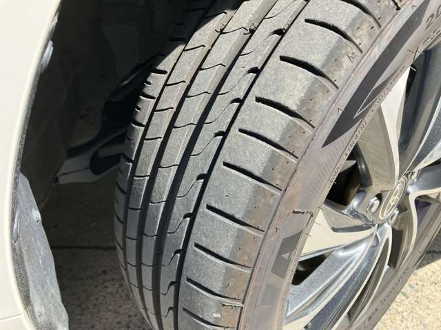 トヨタ ヴォクシー １．８ ハイブリッド Ｓ－Ｚ R4年 (九州・沖縄) 99