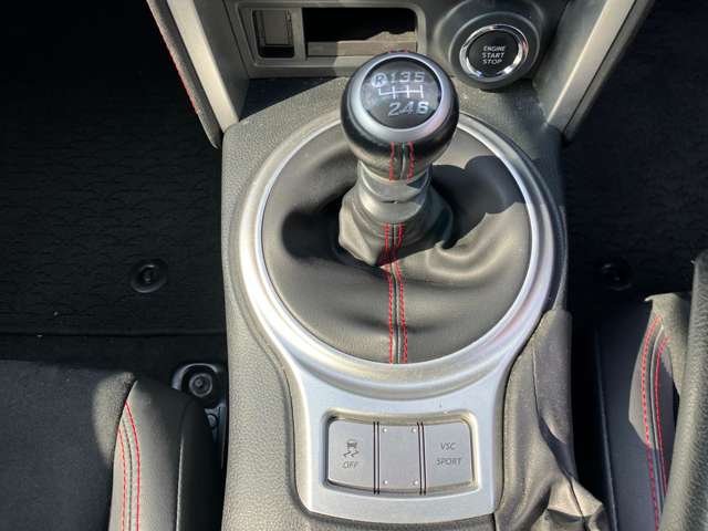 トヨタ ８６ ２．０ ＧＴ リミテッド H27年 (中国) 99