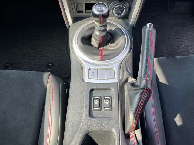 トヨタ ８６ ２．０ ＧＴ リミテッド H27年 (中国) 99