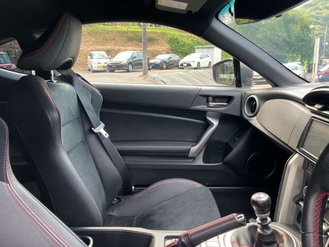 トヨタ ８６ ２．０ ＧＴ リミテッド H27年 (中国) 99