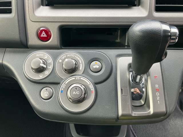 ホンダ クロスロード １．８ １８Ｌ Ｘパッケージ H21年 (中国) 99