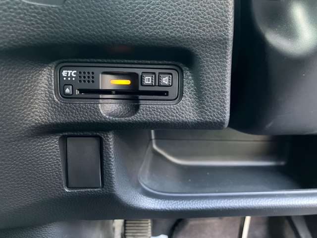 ホンダ Ｎ　ＢＯＸ カスタム ６６０ Ｇ Ｌ ホンダセンシング H30年 (中国) 99