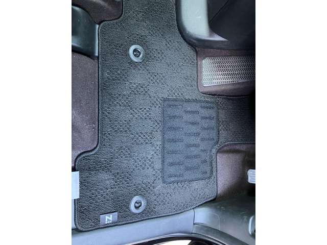 ホンダ Ｎ　ＢＯＸ カスタム ６６０ Ｇ Ｌ ホンダセンシング H30年 (中国) 99