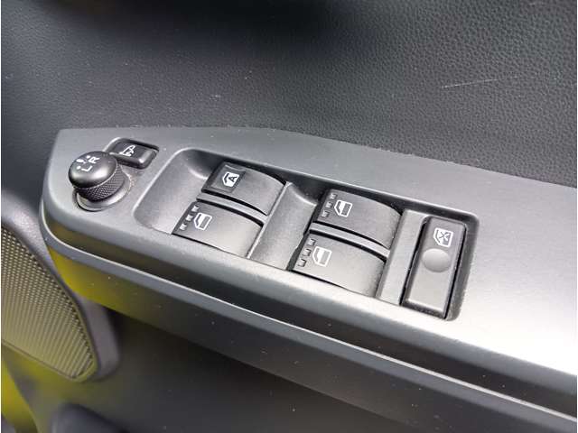 ダイハツ ウェイク ６６０ Ｘ ＳＡ ４ＷＤ H27年 () 99