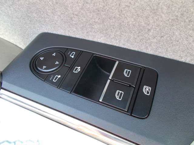 マツダ ＭＸ−３０ ２．０ R4年 () 99