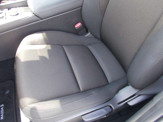 マツダ ＭＡＺＤＡ３　ファストバック １．５ １５Ｓ ツーリング R1年 () 99
