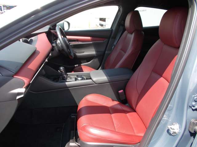 マツダ ＭＡＺＤＡ３　ファストバック １．８ ＸＤ バーガンディ セレクション ディーゼルターボ R1年 () 99