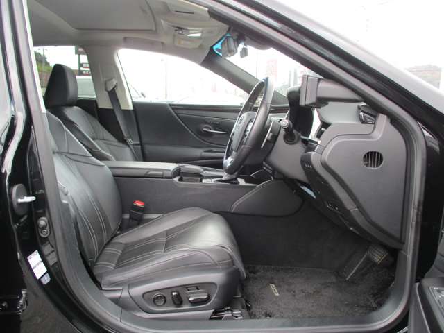 レクサス ＥＳ３００ｈ バージョンＬ R1年 () 99