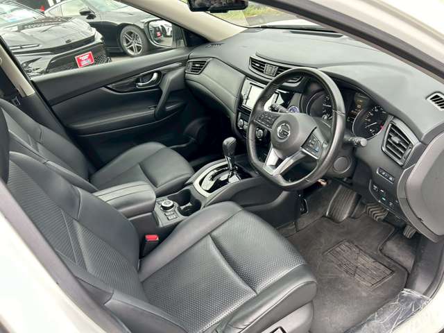 日産 エクストレイル ２．０ ２０ＸＩ ２列車 ４ＷＤ H30年 () 99