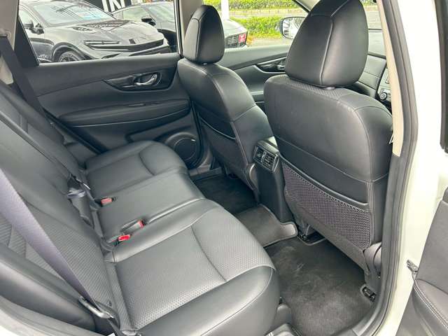 日産 エクストレイル ２．０ ２０ＸＩ ２列車 ４ＷＤ H30年 () 99