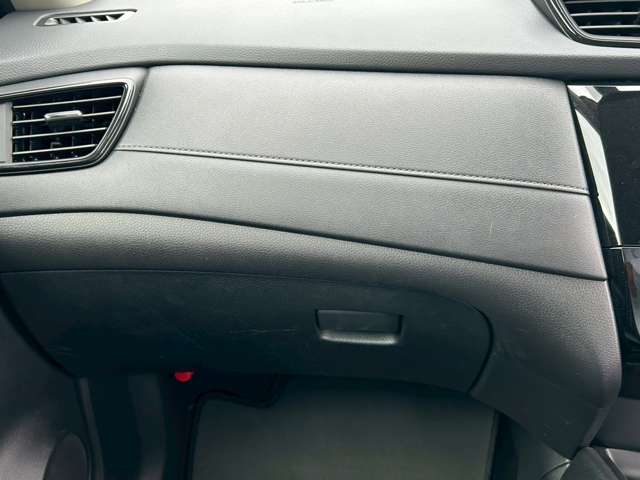 日産 エクストレイル ２．０ ２０ＸＩ ２列車 ４ＷＤ H30年 () 99