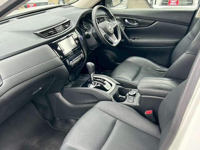 日産 エクストレイル ２．０ ２０ＸＩ ２列車 ４ＷＤ H30年 () 99