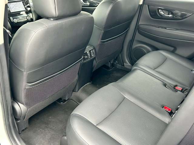 日産 エクストレイル ２．０ ２０ＸＩ ２列車 ４ＷＤ H30年 () 99