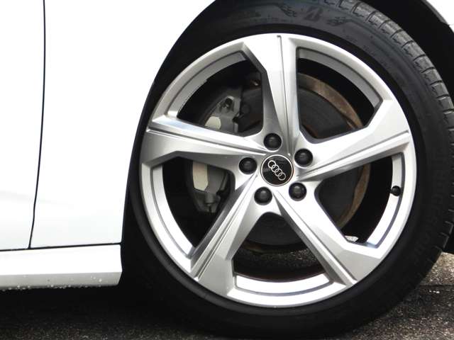 アウディ Ａ６ ４０ ＴＤＩ クワトロ Ｓライン ディーゼルターボ ４ＷＤ R5年 () 99
