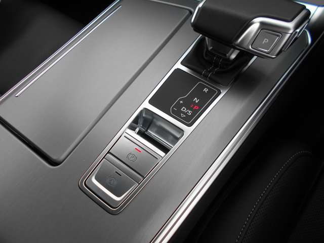 アウディ Ａ６ ４０ ＴＤＩ クワトロ Ｓライン ディーゼルターボ ４ＷＤ R5年 () 99