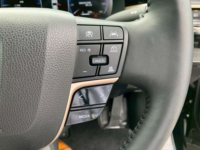 トヨタ クラウン　クロスオーバー　ハイブリッド ２．５ Ｇ アドバンスト レザー パッケージ Ｅ－ＦＯＵＲ ４ＷＤ R4年 () 99