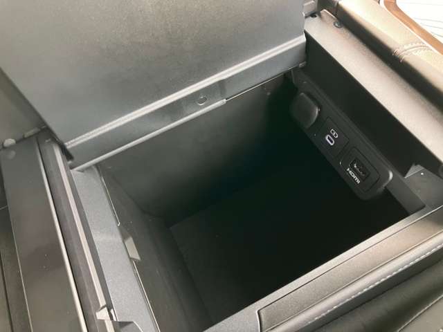 トヨタ アルファード ２．５ Ｚ R5年 () 99