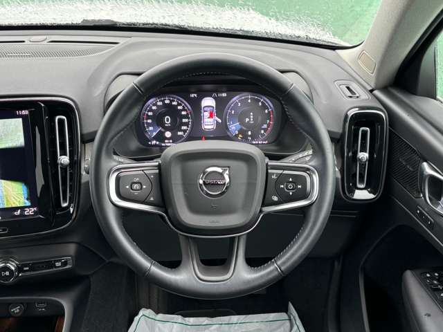 ボルボ ＸＣ４０ Ｂ４ ＡＷＤ インスクリプション ４ＷＤ R3年 (九州・沖縄) 99
