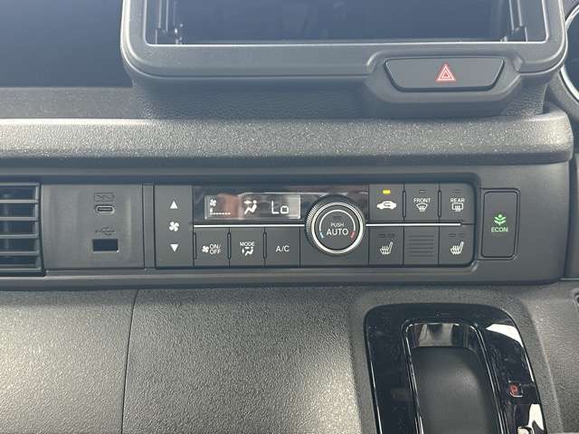 ホンダ Ｎ　ＢＯＸ カスタム ６６０ ターボ コーディネートスタイル モノトーン R8年 (東海) 99