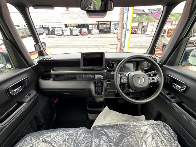 ホンダ Ｎ　ＢＯＸ カスタム ６６０ ターボ コーディネートスタイル ２トーン R8年 (東海) 99