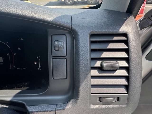マツダ ボンゴブローニィバン ２．８ ＧＬ ディーゼルターボ ４ＷＤ R8年 (東海) 99