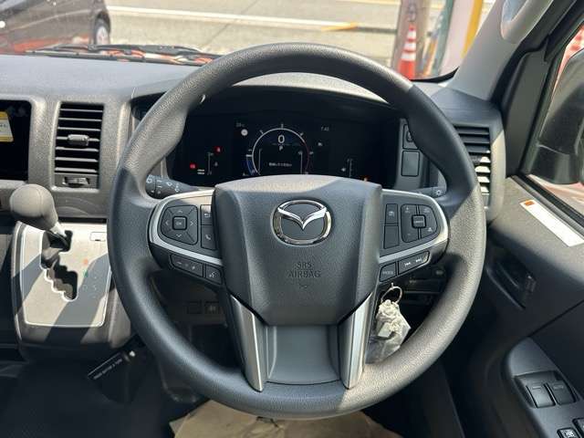 マツダ ボンゴブローニィバン ２．８ ＧＬ ディーゼルターボ ４ＷＤ R8年 (東海) 99