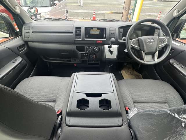 マツダ ボンゴブローニィバン ２．８ ＧＬ ディーゼルターボ ４ＷＤ R8年 (東海) 99