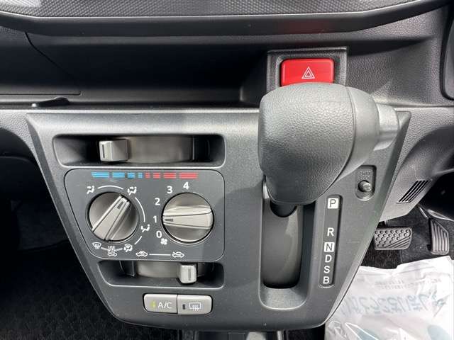 ダイハツ ミラ　イース ６６０ Ｌ ＳＡＩＩＩ R4年 (東海) 99