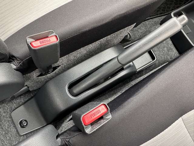ダイハツ ミラ　イース ６６０ Ｌ ＳＡＩＩＩ R4年 (東海) 99