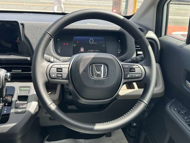 ホンダ フリード　ハイブリッド １．５ Ｅ：ＨＥＶ エアー ＥＸ R8年 (東海) 99