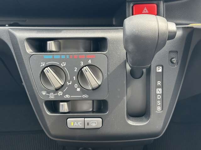 ダイハツ ミラ　イース ６６０ Ｌ ＳＡＩＩＩ １０ＴＨ アニバーサリーエディション R4年 (東海) 99