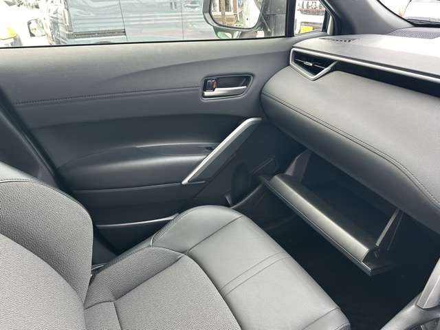トヨタ カローラクロス　ハイブリッド １．８ ハイブリッド Ｚ R5年 (東海) 99