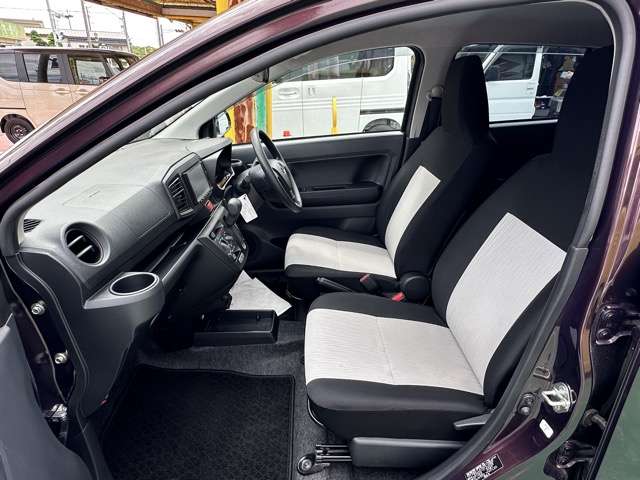 ダイハツ ミラ　イース ６６０ Ｌ ＳＡＩＩＩ H30年 (東海) 99