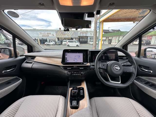日産 ノートオーラ １．２ Ｇ レザーエディション R6年 (東海) 99