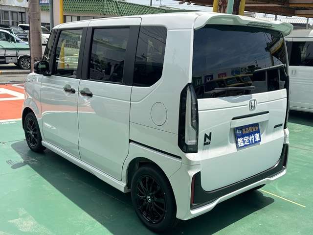 ホンダ Ｎ　ＢＯＸ カスタム ６６０ ブラック スタイル R8年 (東海) 99