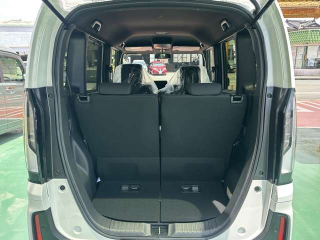 ホンダ Ｎ　ＢＯＸ カスタム ６６０ ブラック スタイル R8年 (東海) 99