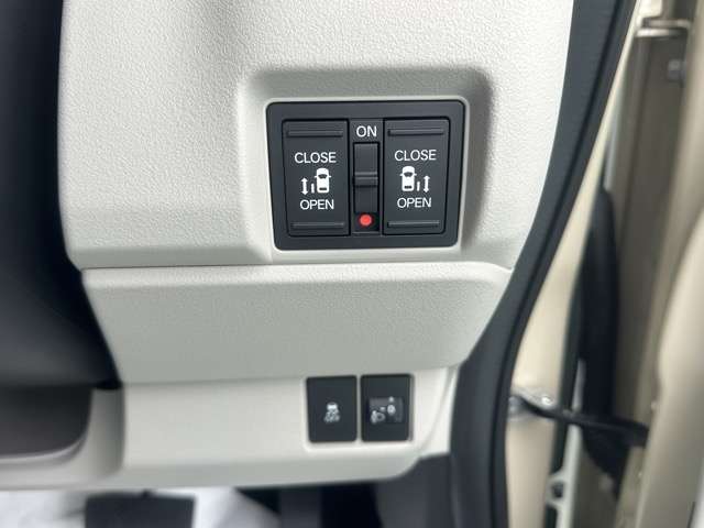 ホンダ Ｎ　ＢＯＸ ６６０ ファッションスタイル ２トーン R8年 (東海) 99