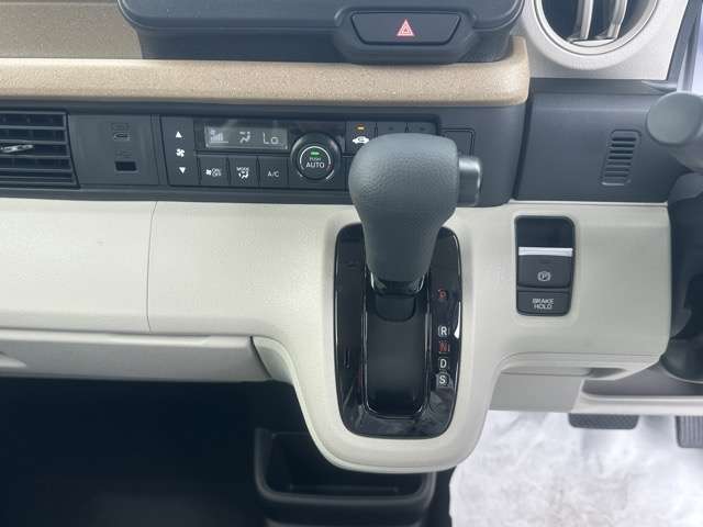 ホンダ Ｎ　ＢＯＸ ６６０ ファッションスタイル ２トーン R8年 (東海) 99