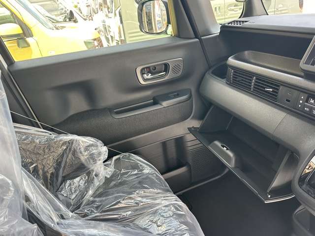 ホンダ Ｎ　ＢＯＸ カスタム ６６０ R8年 (東海) 99